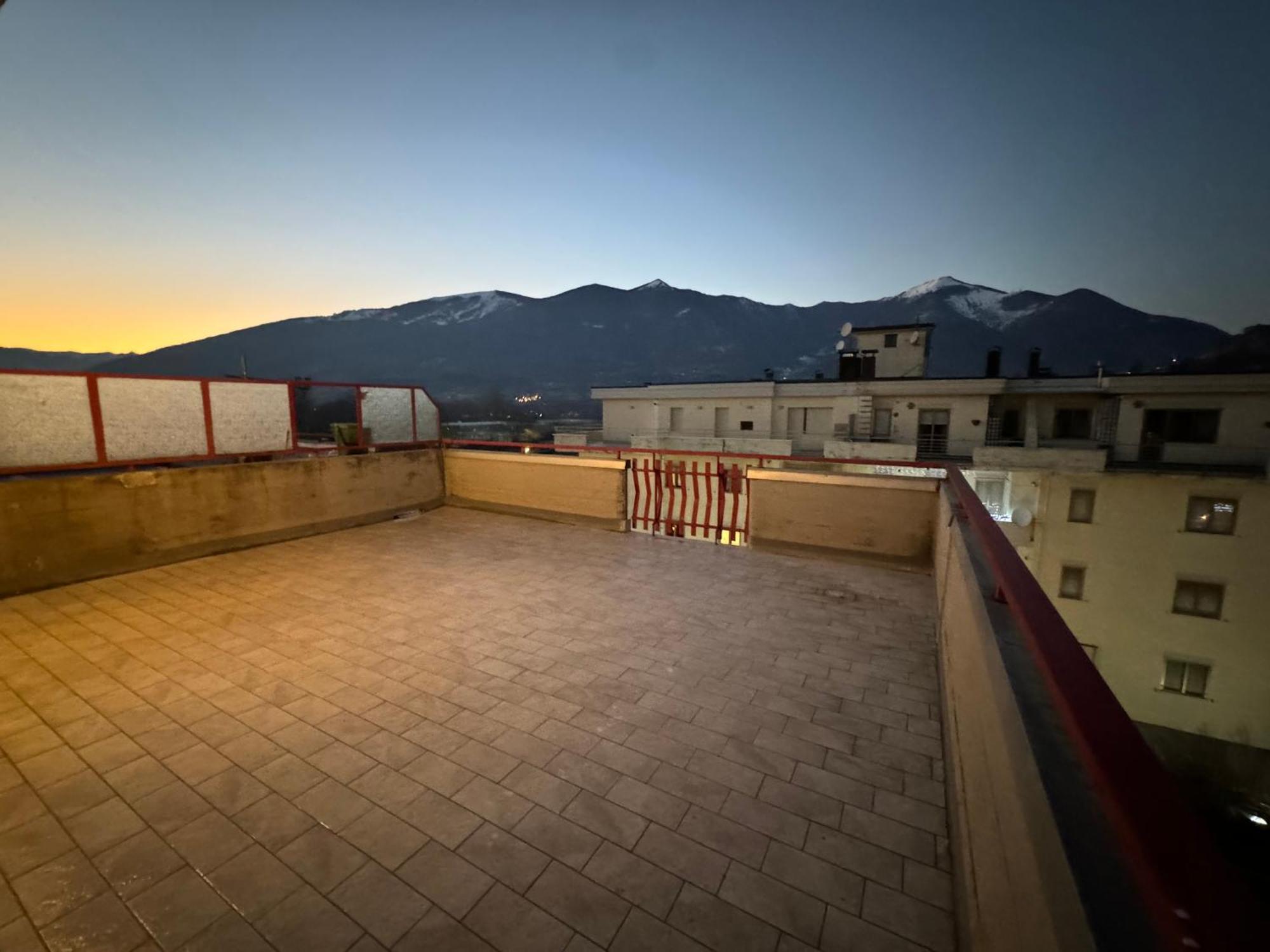 Attico - Terrazza Su Castello Castel Di Sangro Exterior foto
